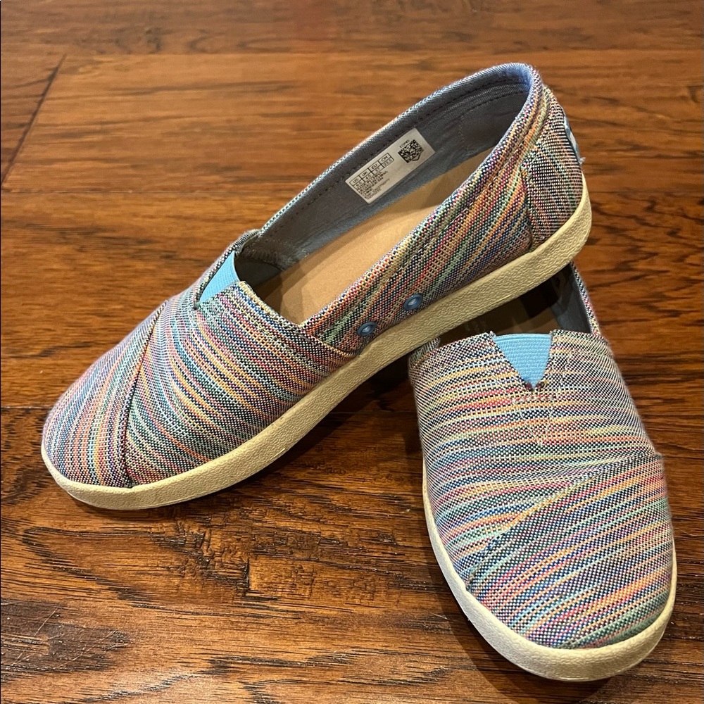 Toms Avalon Slip-on Sneaker Size 6.5